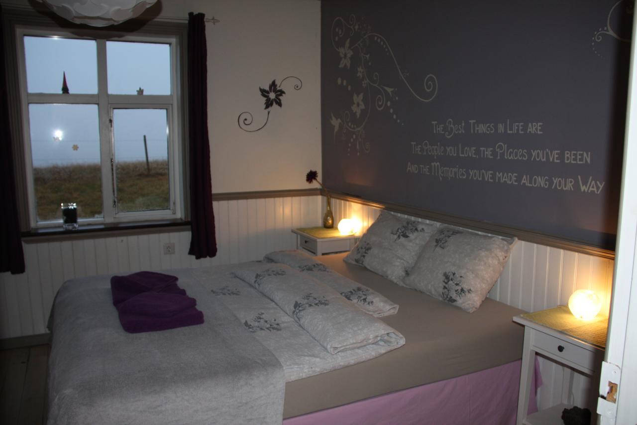 Julia'S Guesthouse B&B Hnaus ภายนอก รูปภาพ